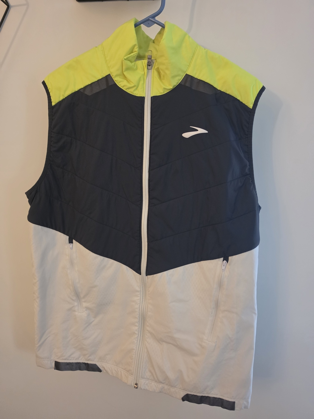 Brooks Nightlife Running Vest